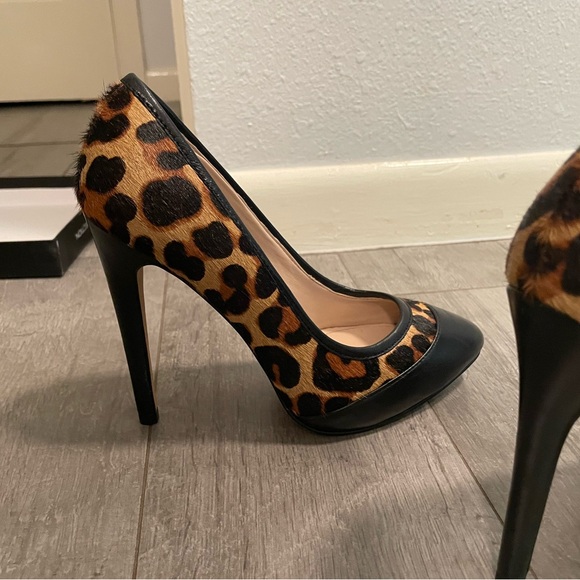 Heels - Picture 5 of 10